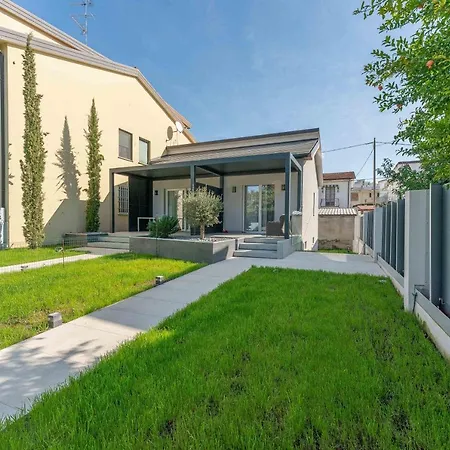 Tasso 25 Bilo Llido Degli Estensi